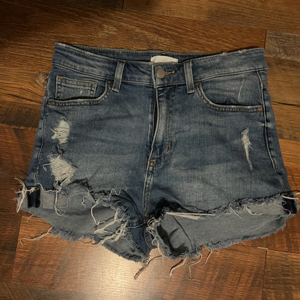 H&M Jean shorts. Size 6